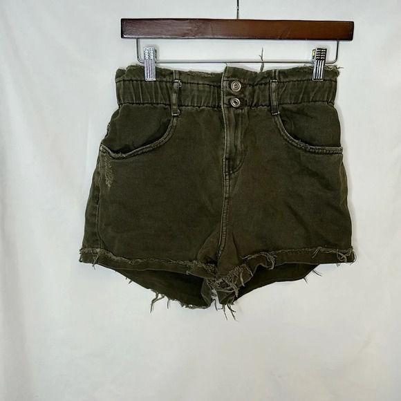 Zara vintage army green distressed denim stretch shorts size 6 - Picture 1 of 12